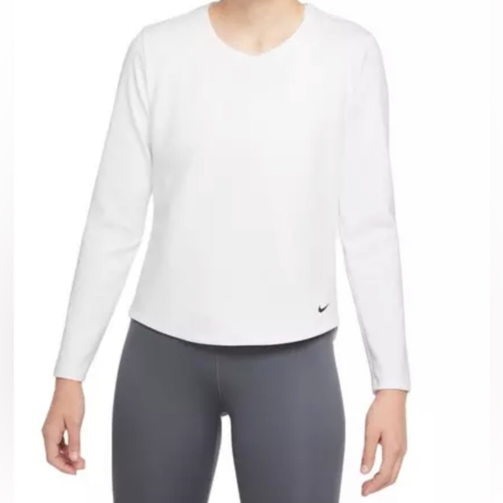 Nike Women's One Therma-FIT Standard Long-Sleeve Top